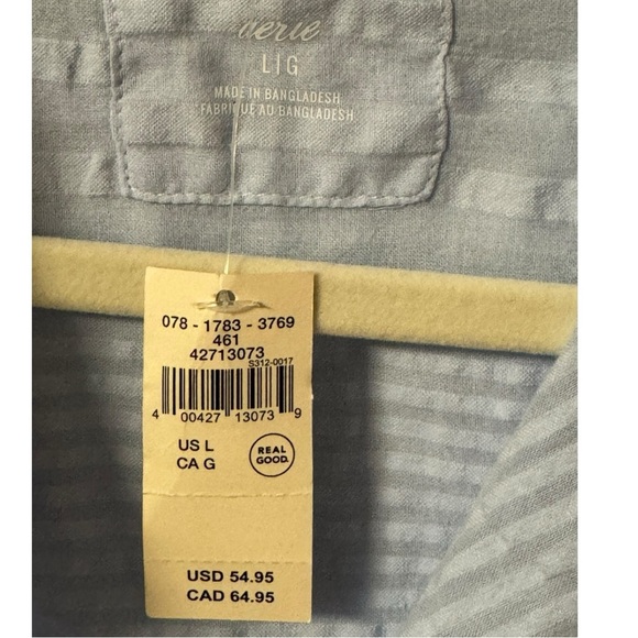 Aerie Seersucker Coverup Shirt Women’s Lightweight Button Up Baby Blue Large - Picture 9 of 10